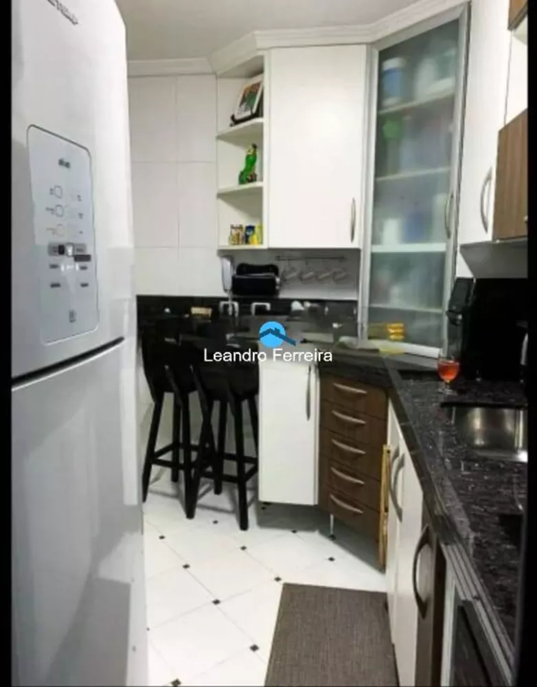 Apartamento à venda com 3 quartos, 76m² - Foto 4