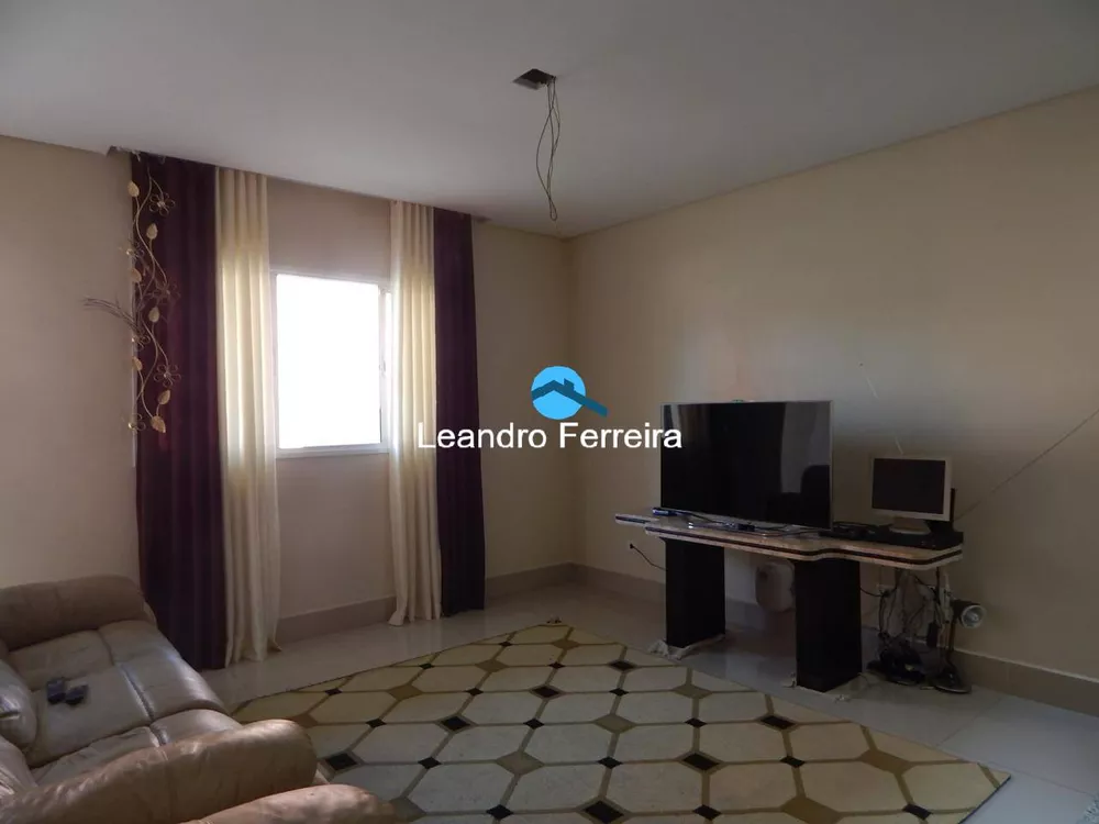 Sobrado à venda com 3 quartos, 245m² - Foto 4