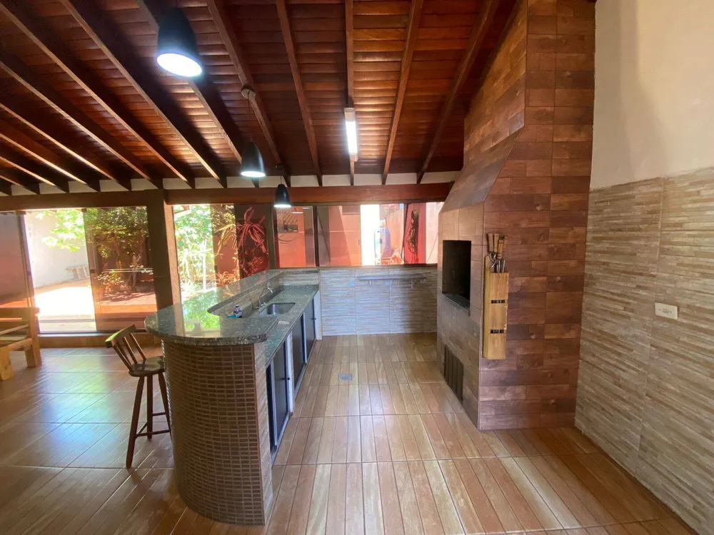 Casa, 5 quartos, 256 m² - Foto 4