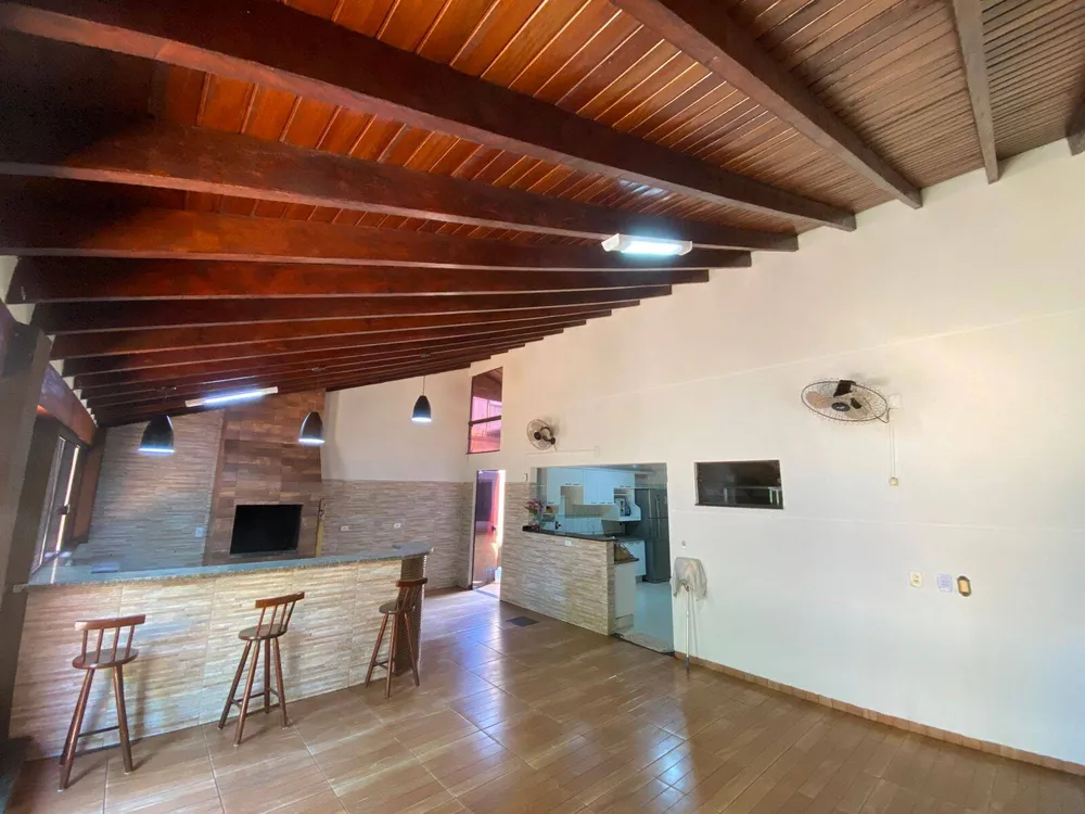 Casa, 5 quartos, 256 m² - Foto 2
