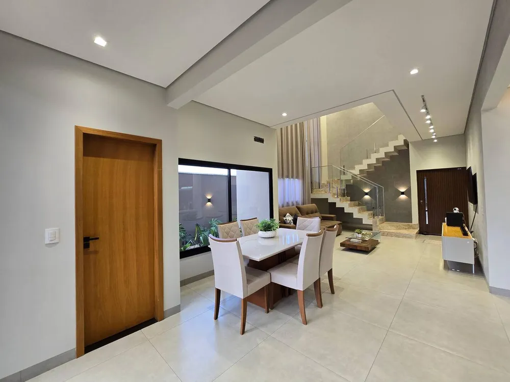 Casa, 3 quartos, 225 m² - Foto 4
