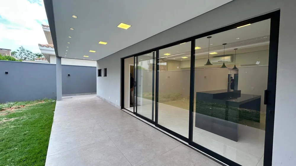 Casa, 4 quartos, 260 m² - Foto 1