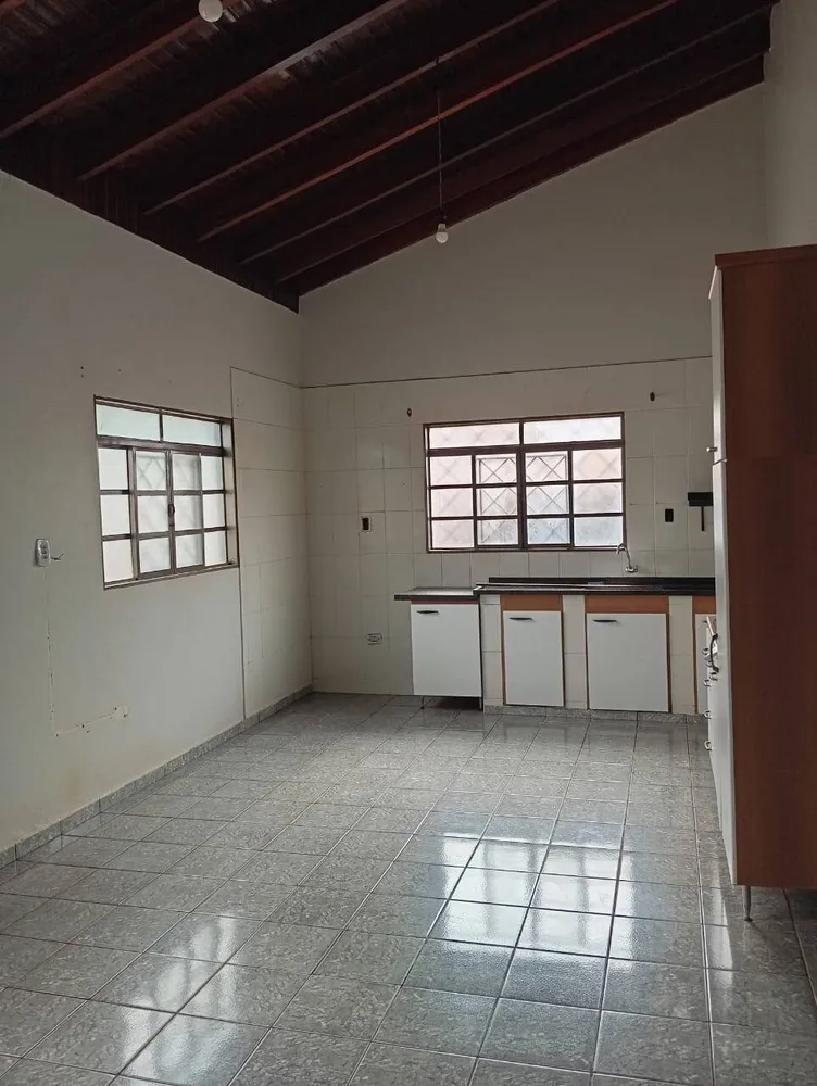 Casa, 2 quartos, 180 m² - Foto 4
