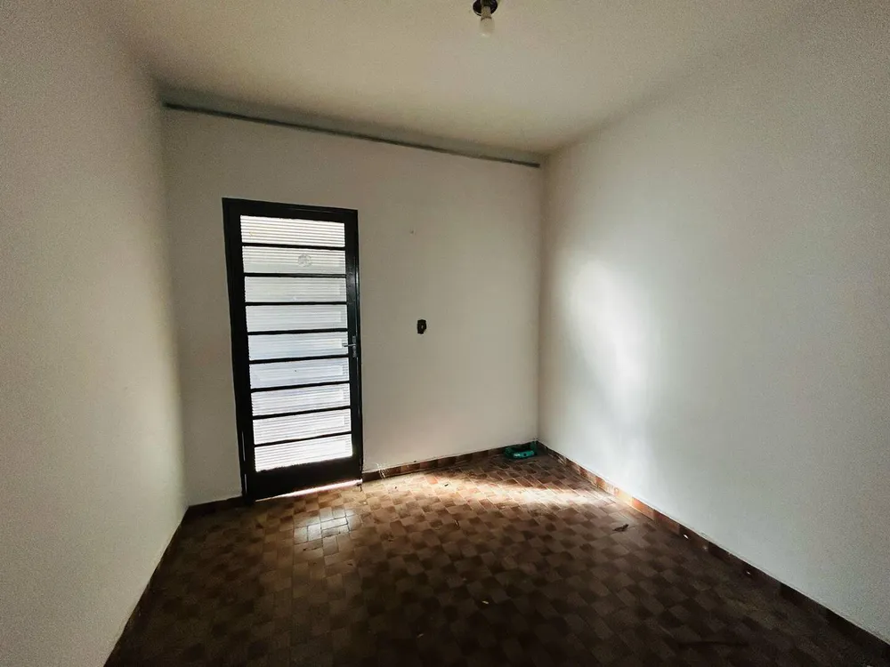 Casa, 3 quartos, 222 m² - Foto 1