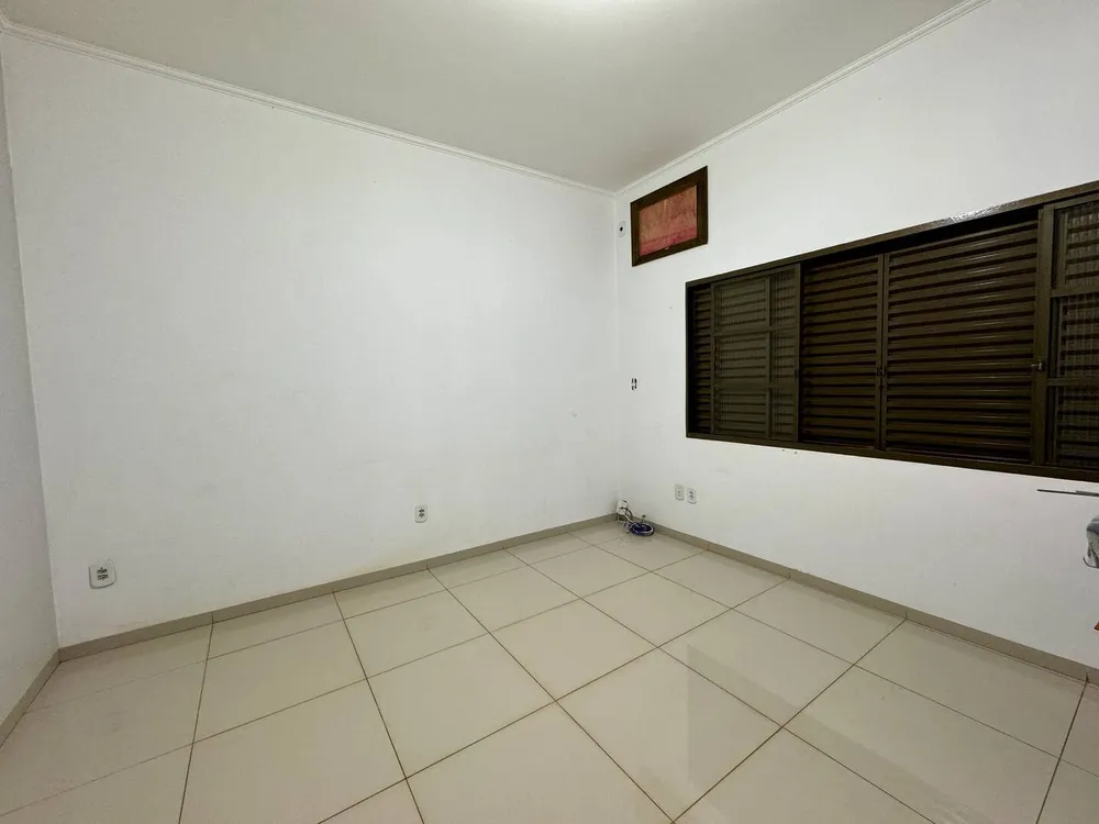 Casa, 3 quartos, 310 m² - Foto 2