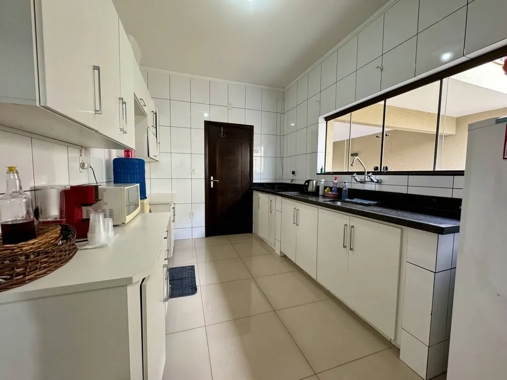 Casa, 3 quartos, 310 m² - Foto 1