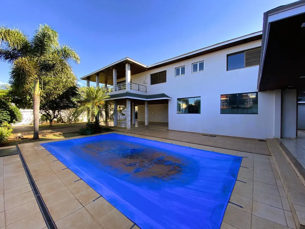 Sobrado, 3 quartos, 477 m² - Foto 1