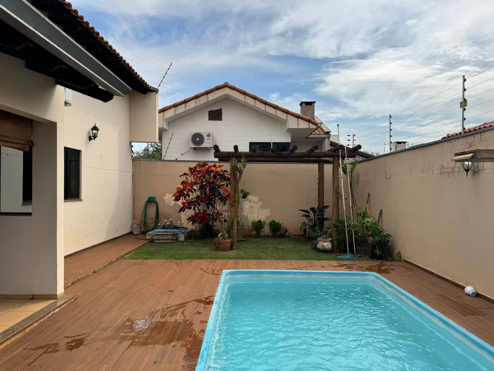 Casa, 3 quartos, 230 m² - Foto 9