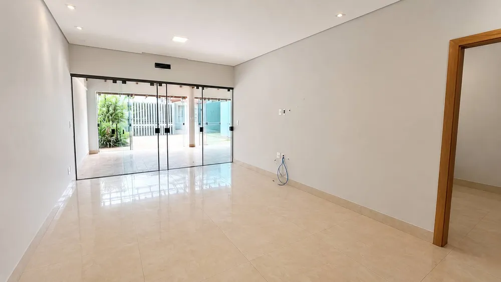 Casa, 4 quartos, 220 m² - Foto 3