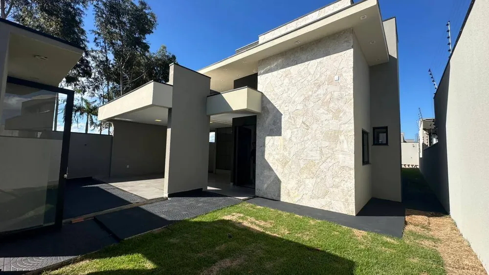 Casa, 3 quartos, 176 m² - Foto 1