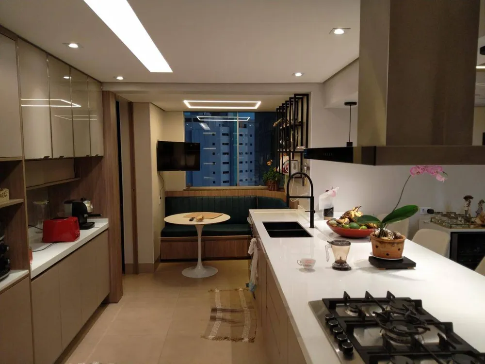 Apartamento, 3 quartos, 196 m² - Foto 12