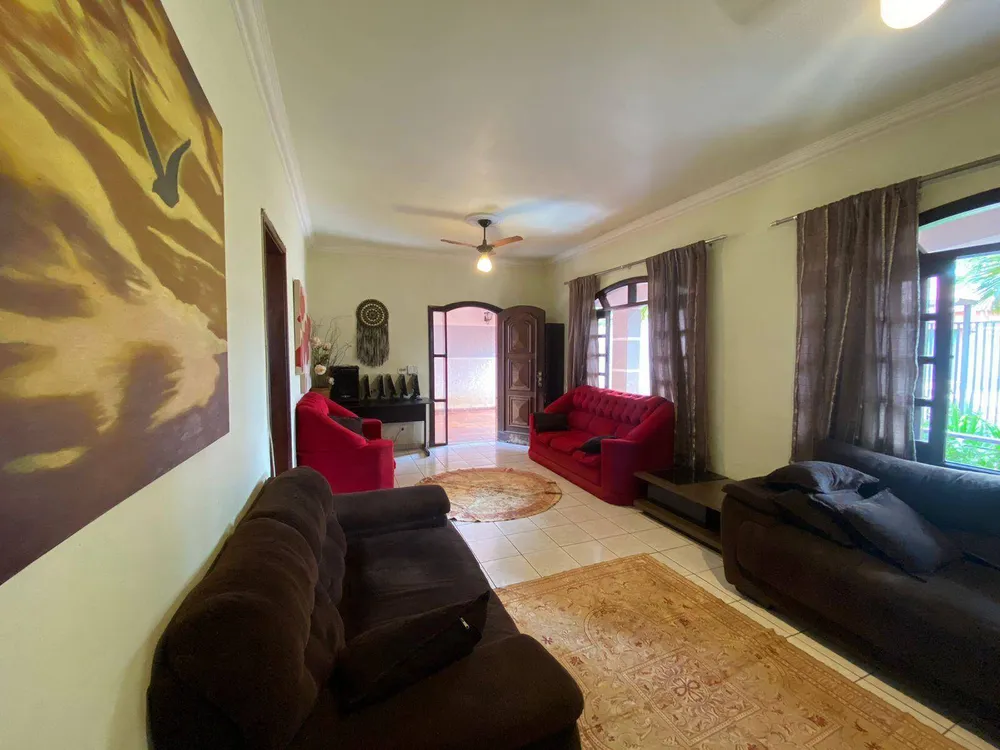 Casa, 3 quartos, 210 m² - Foto 2