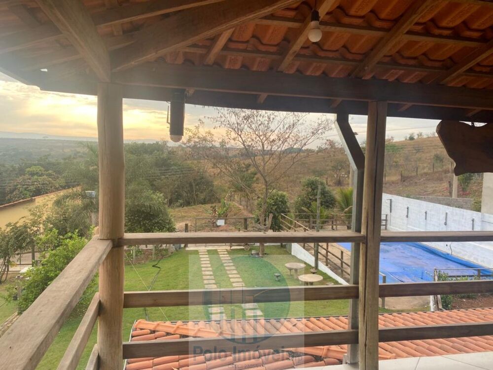 Casa à venda com 3 quartos, 600m² - Foto 3