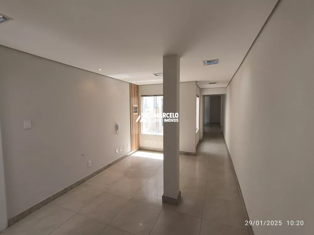 Sala-Conjunto, 297 m² - Foto 2