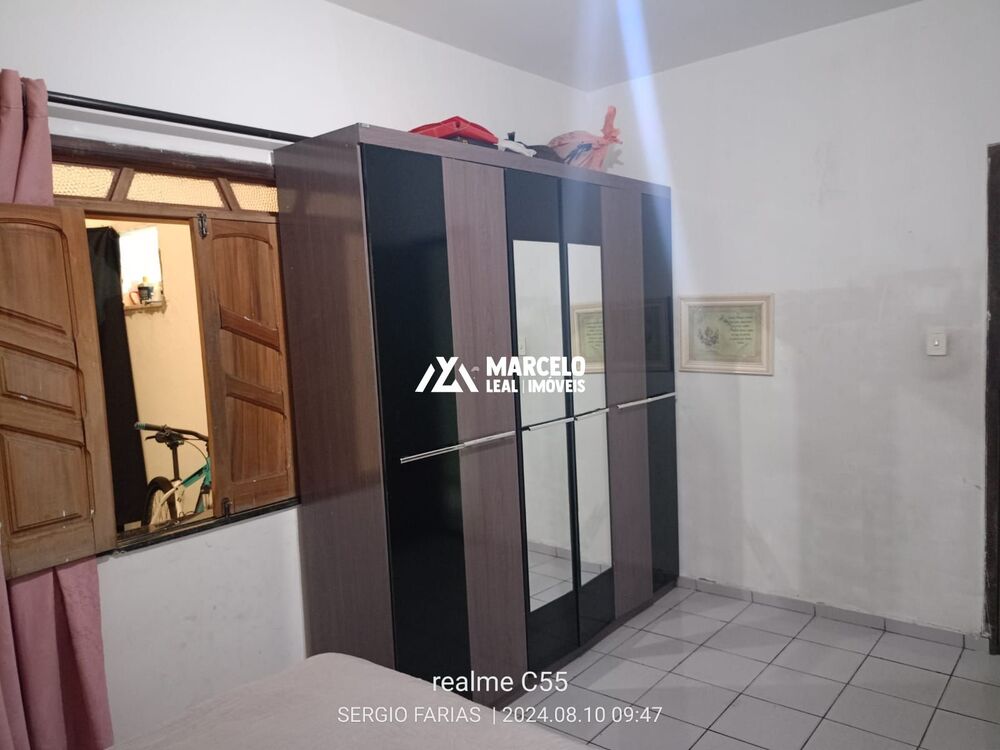 Casa, 5 quartos, 143 m² - Foto 1