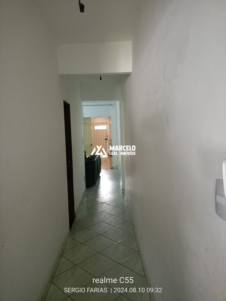 Casa, 5 quartos, 143 m² - Foto 2