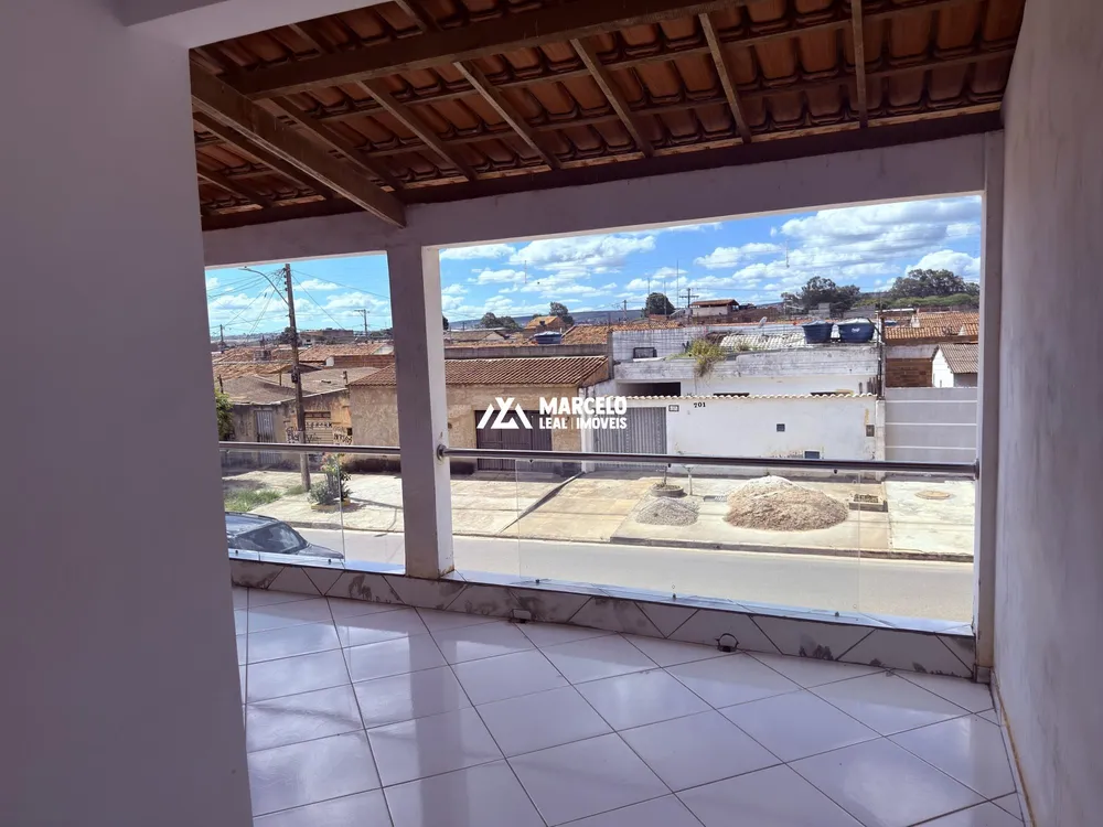 Casa, 3 quartos, 230 m² - Foto 2