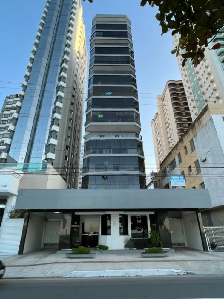 Apartamento, 3 quartos, 190 m² - Foto 2