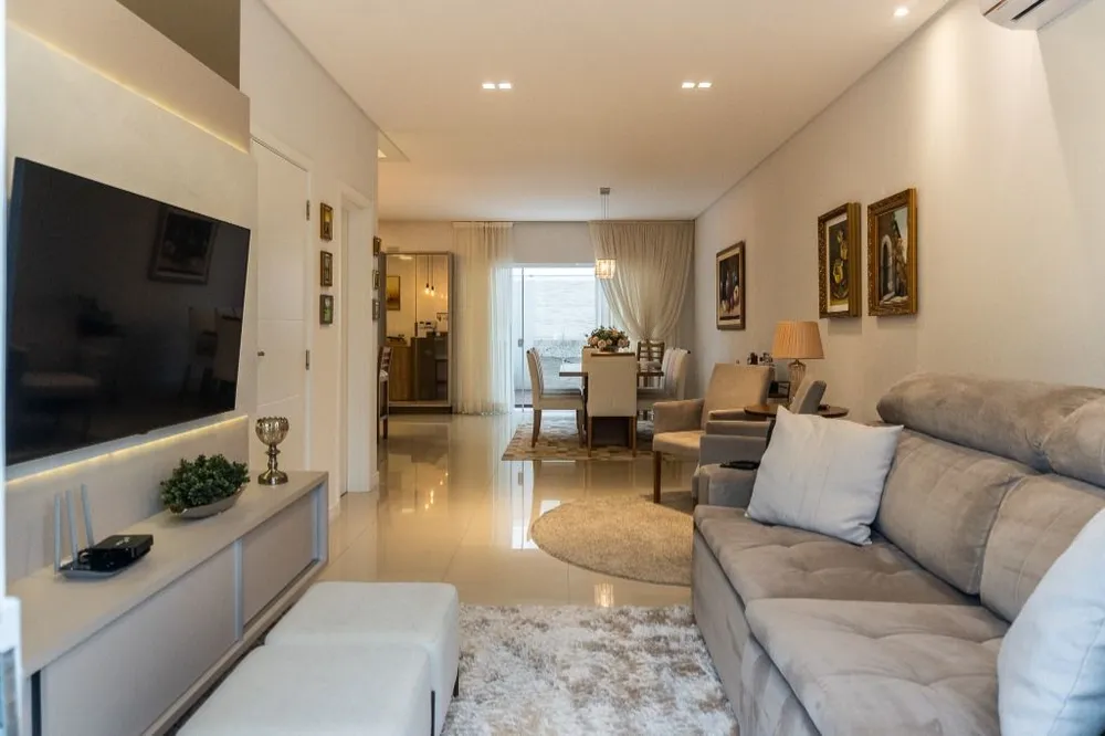 Sobrado, 3 quartos, 184 m² - Foto 1
