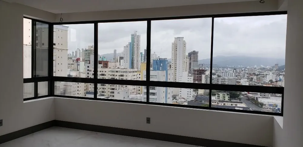 Apartamento, 3 quartos, 130 m² - Foto 2