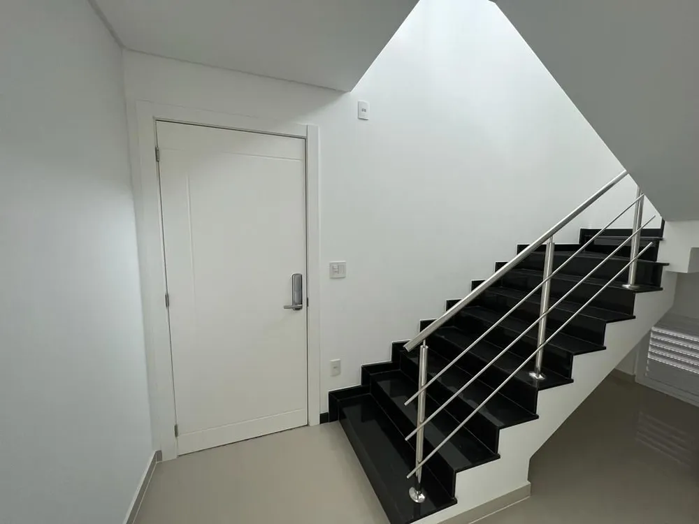 Cobertura, 4 quartos, 242 m² - Foto 4