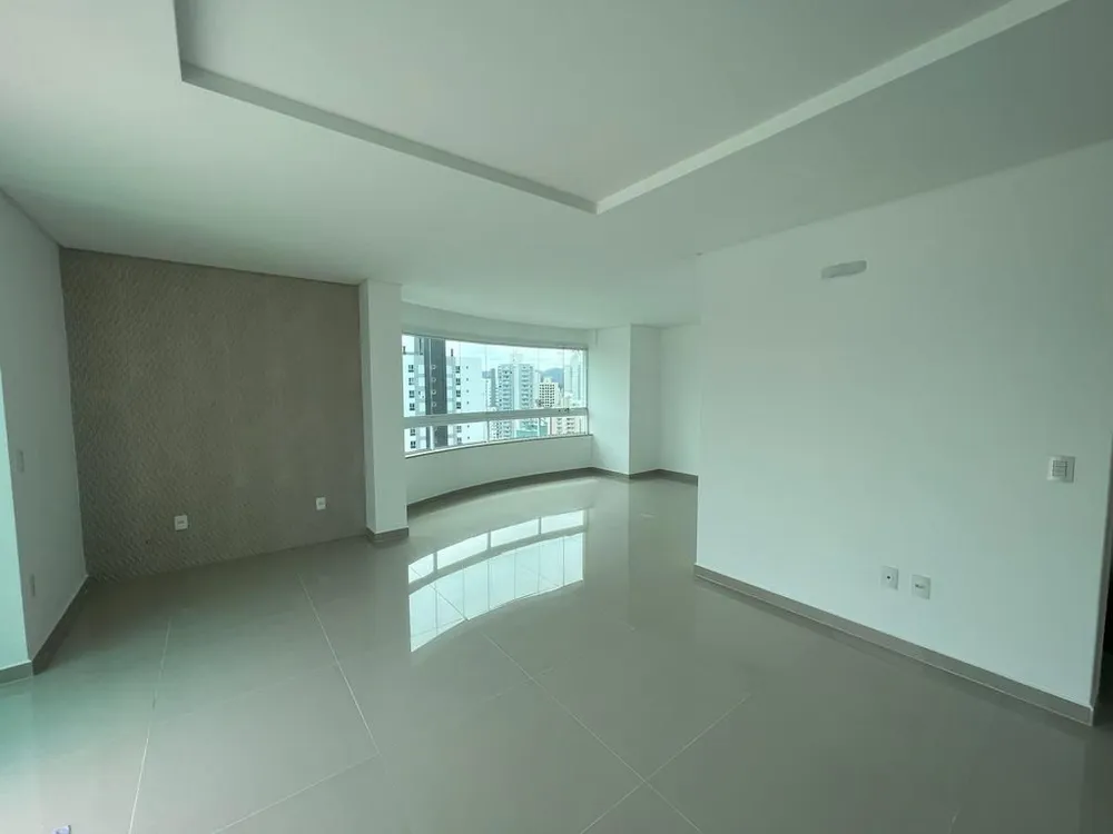 Cobertura, 4 quartos, 242 m² - Foto 2