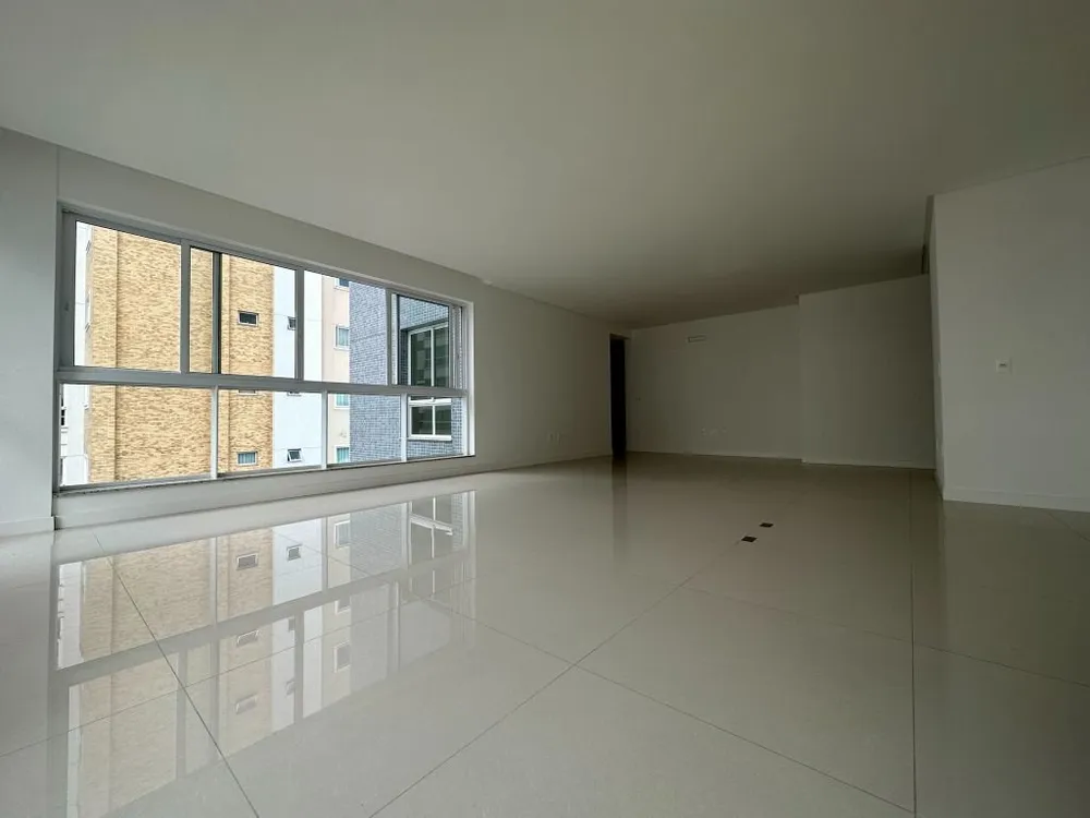Apartamento, 3 quartos, 134 m² - Foto 2