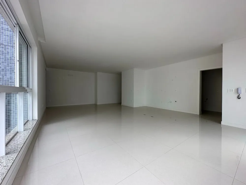 Apartamento, 3 quartos, 134 m² - Foto 3