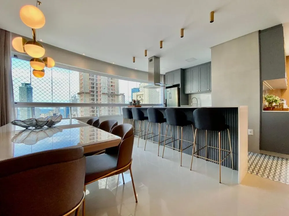 Apartamento, 3 quartos, 145 m² - Foto 1