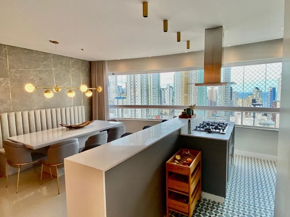 Apartamento, 3 quartos, 145 m² - Foto 2