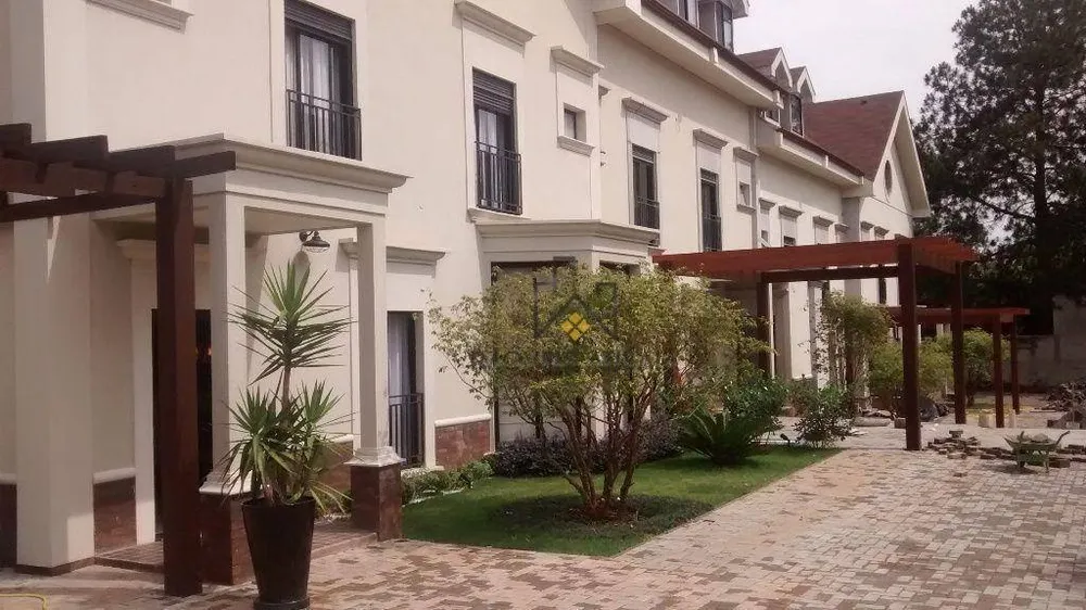 Sobrado, 5 quartos, 319 m² - Foto 1