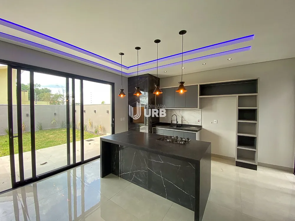 Casa, 3 quartos, 172 m² - Foto 1