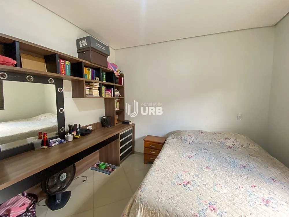Casa, 3 quartos, 180 m² - Foto 1