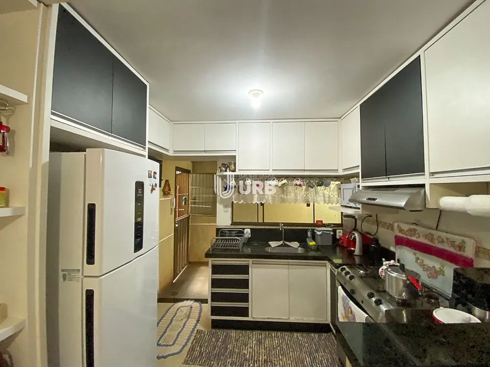 Casa, 3 quartos, 180 m² - Foto 2
