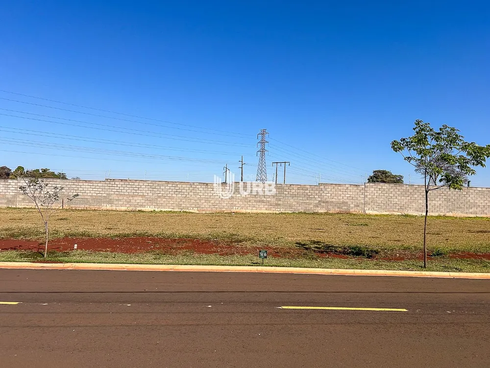 Loteamento e Condomínio, 200 m² - Foto 1