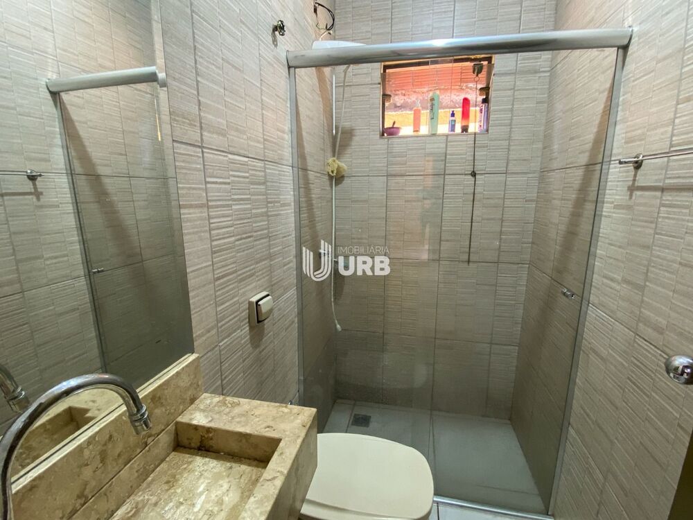 Casa à venda com 2 quartos, 130m² - Foto 4