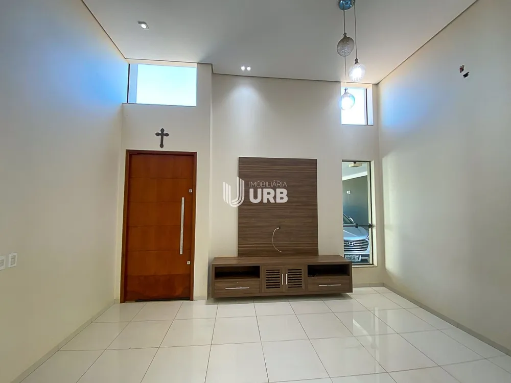 Casa, 3 quartos, 230 m² - Foto 2