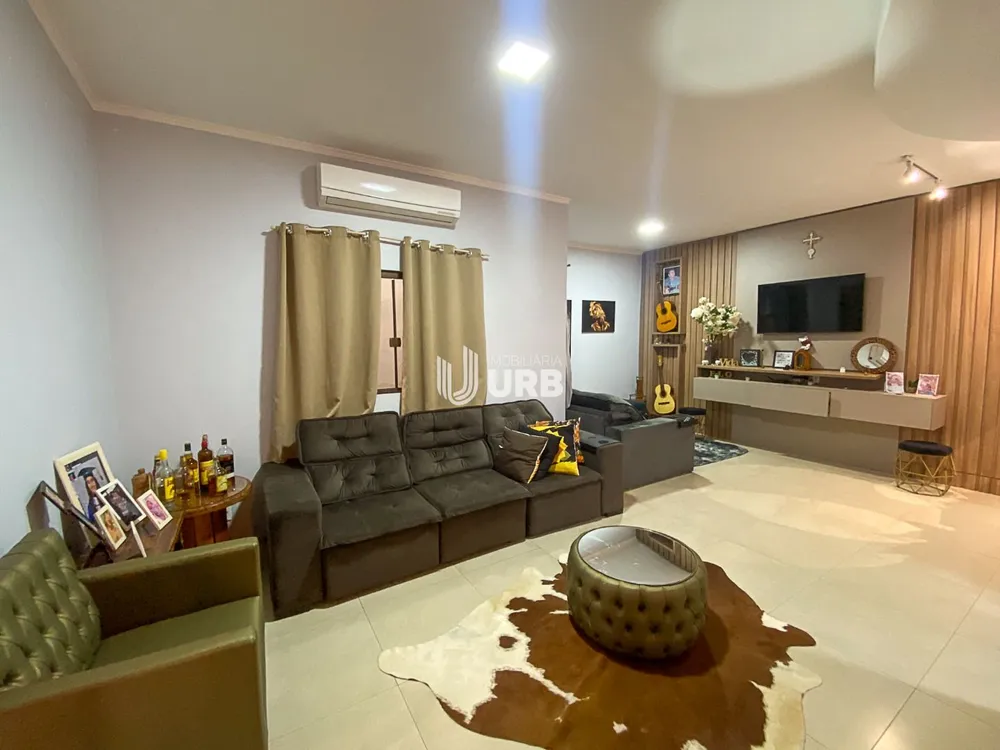 Casa, 2 quartos, 230 m² - Foto 17