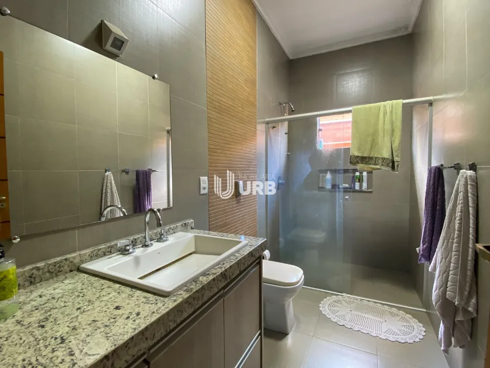 Casa, 3 quartos, 240 m² - Foto 11