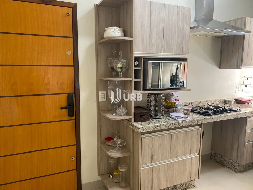 Casa, 3 quartos, 240 m² - Foto 8