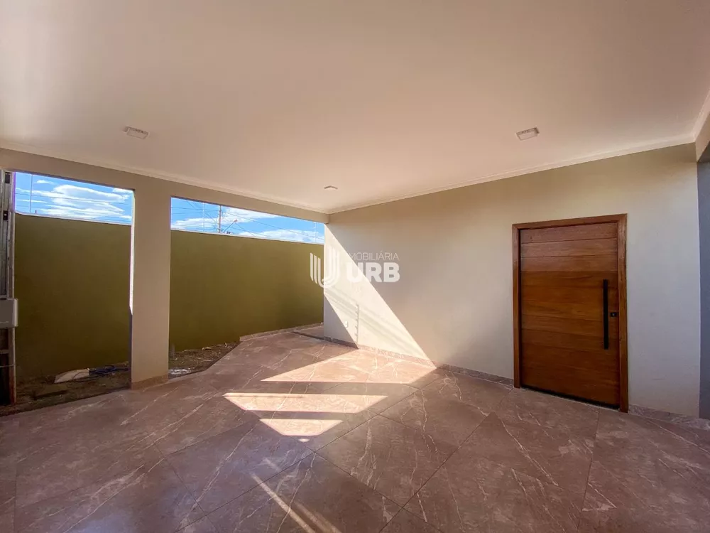 Casa à venda com 3 quartos, 98m² - Foto 4