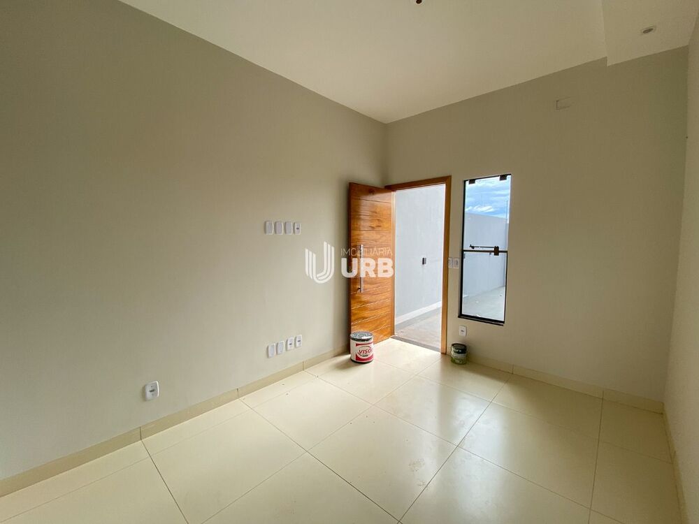 Casa à venda com 2 quartos, 60m² - Foto 2