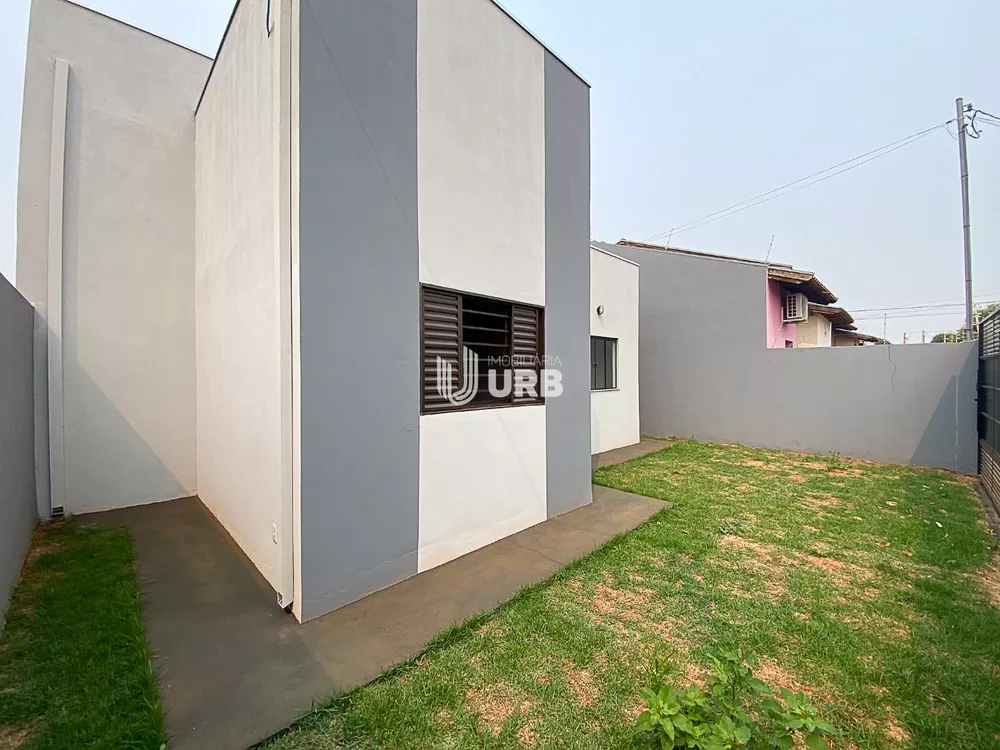 Casa à venda com 2 quartos, 53m² - Foto 3