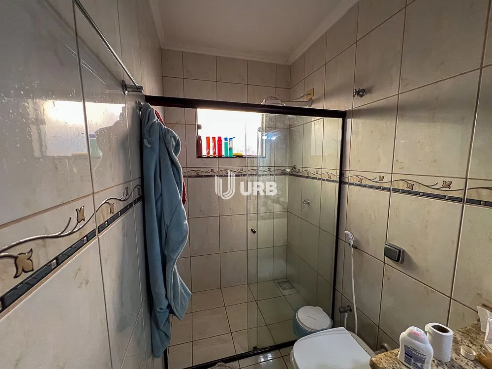 Casa, 3 quartos, 234 m² - Foto 1