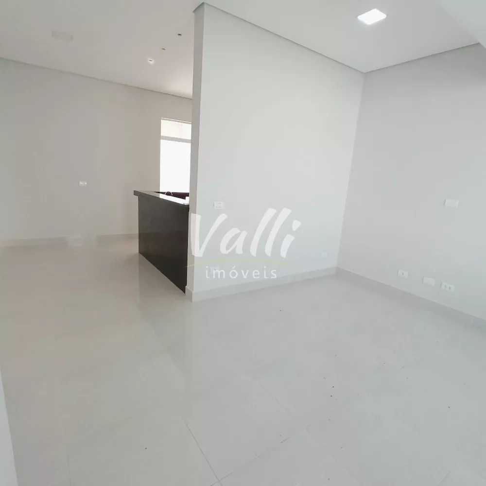 Casa à venda com 3 quartos, 156m² - Foto 2