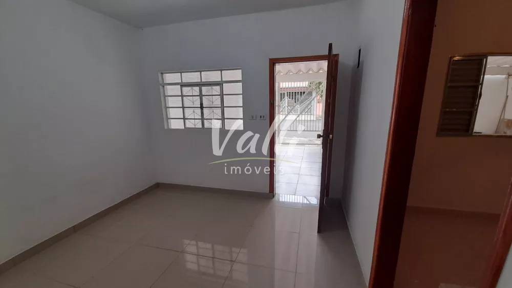 Casa à venda com 3 quartos, 250m² - Foto 2