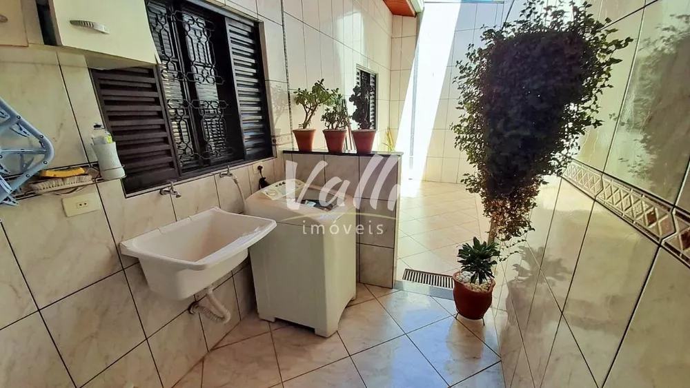 Casa à venda com 3 quartos, 250m² - Foto 14