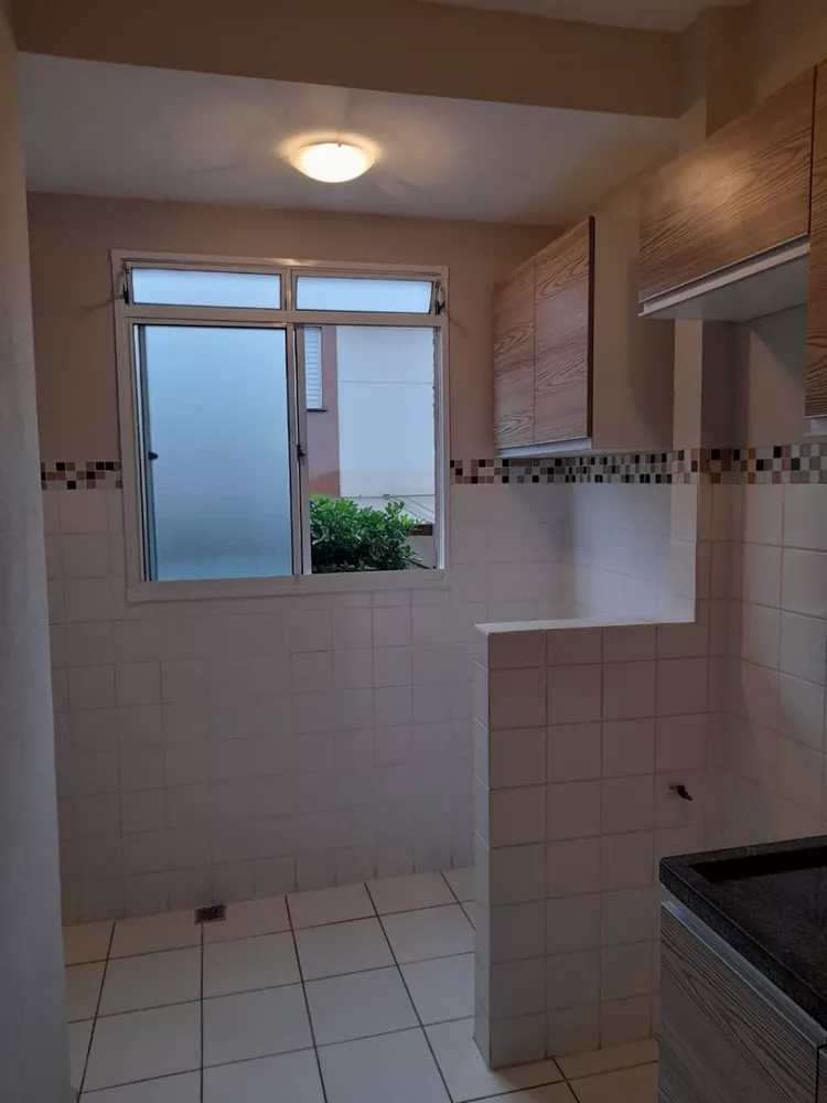 Apartamento à venda com 2 quartos, 67m² - Foto 2