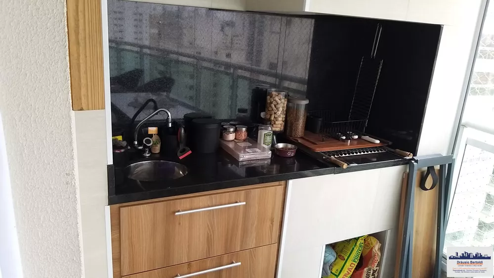 Apartamento à venda com 4 quartos, 141m² - Foto 2