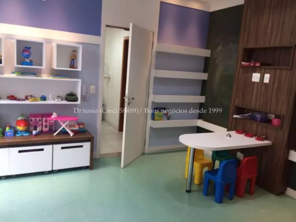 Apartamento à venda com 4 quartos, 225m² - Foto 8